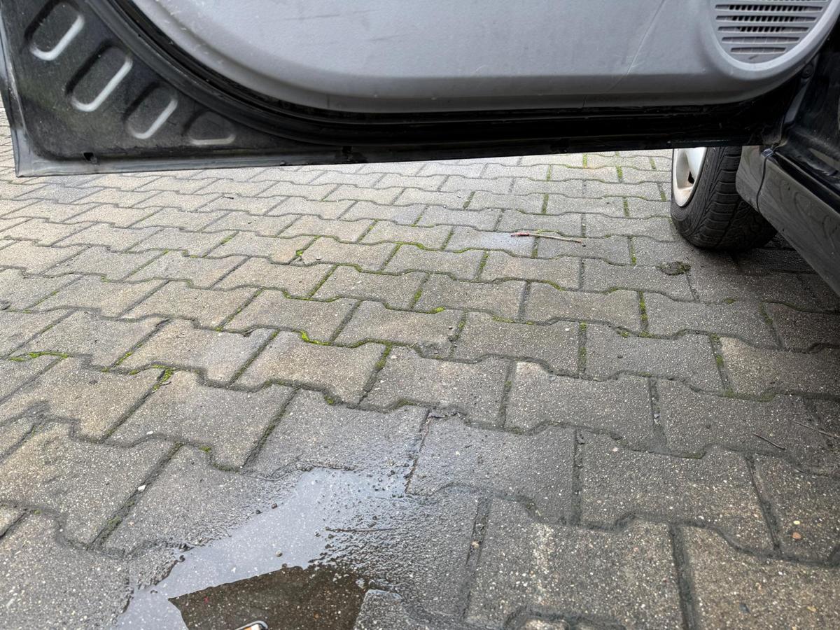 Kia Picanto BA original Tür vorn links Z1 Galaxy Black Rohbau BJ04